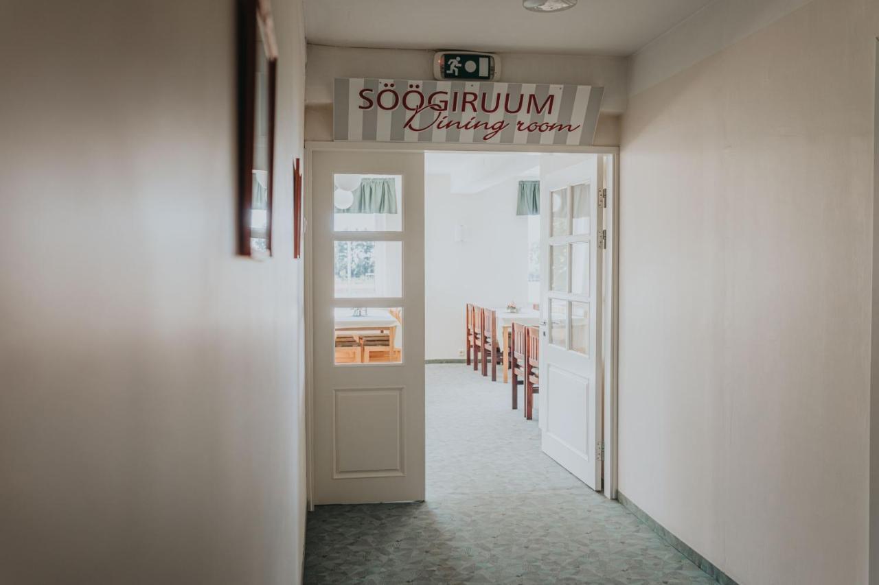 Staadioni Hotel Κουρεσάαρε Εξωτερικό φωτογραφία